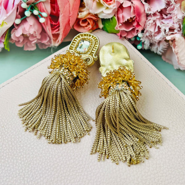 Auffällige Soutache-QuastenOhrringe in Beige und Champagner