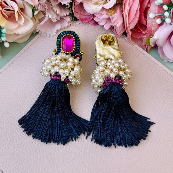 Auffällige Soutache-QuastenOhrringe in Pink und Dunkelblau