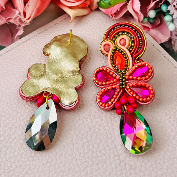 Trendige Soutache-Ohrringe in Pink und Orange