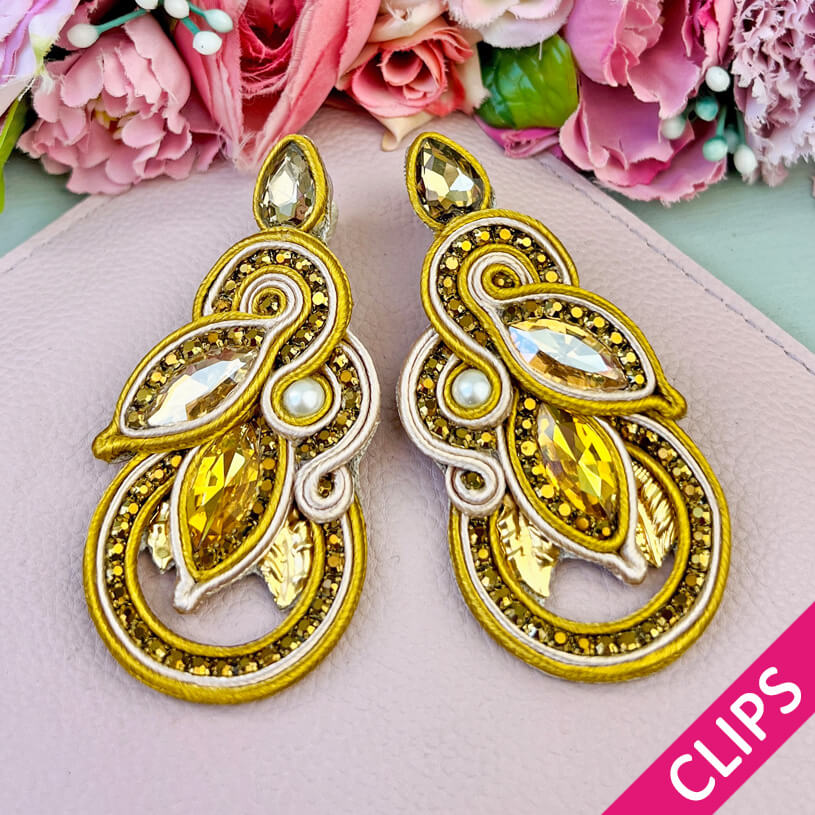 Individuelle Soutache-Ohrclips in Gold