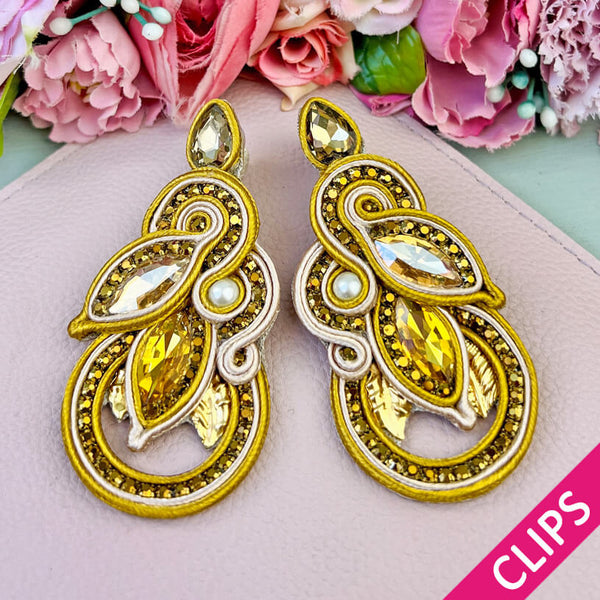 Individuelle Soutache-Ohrclips in Gold