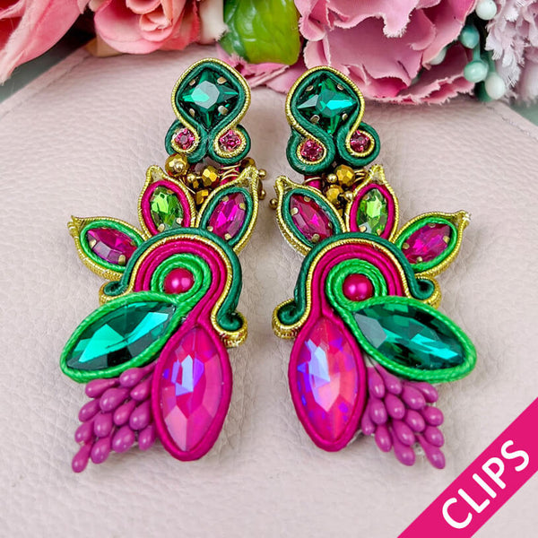 Extravagante Soutache-Ohrclips in Pink und Grün