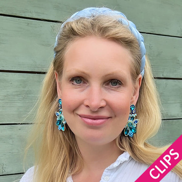 Extravagante Soutache-Ohrclips in Blautönen