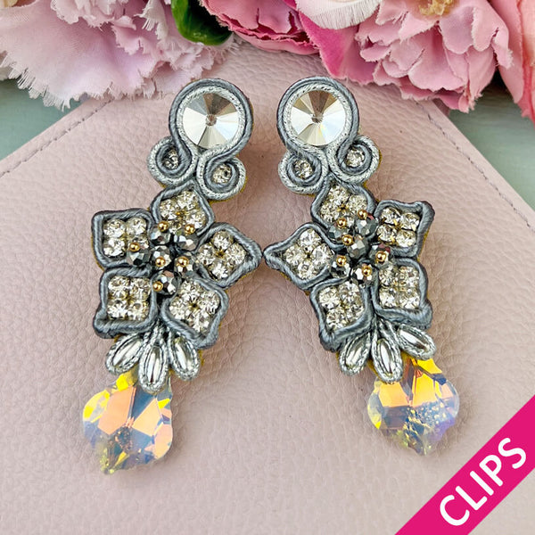Besondere Schneekristall-Soutache-Ohrclips in Silber