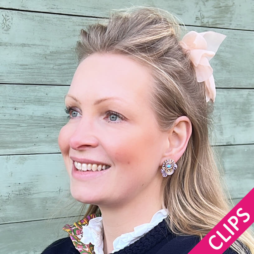 Kleine Soutache-Ohrclips in Flieder und zartem Gold