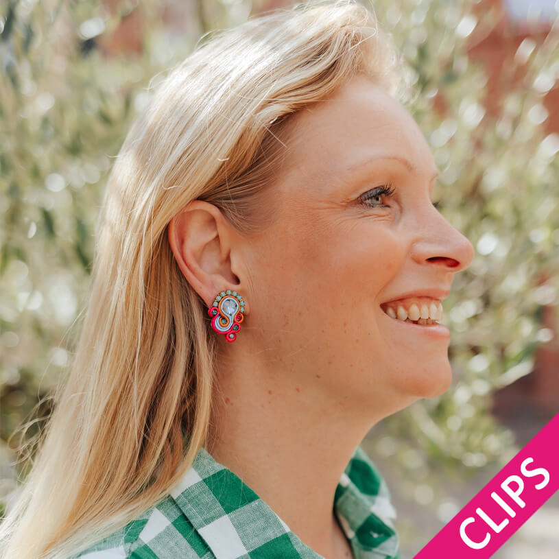 Kleine Soutache-Ohrclips in Pink, Orange und Hellblau