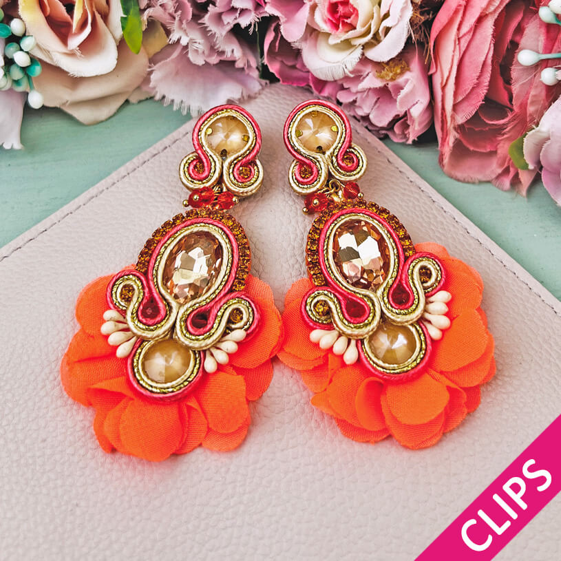 Außergewöhnliche Soutache-Ohrclips in Orangetönen