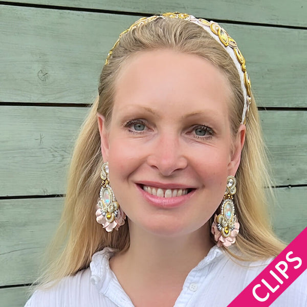 Außergewöhnliche Soutache-Ohrclips in Lachs und Champagner