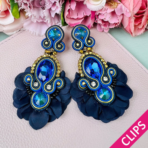 Außergewöhnliche Soutache-Ohrclips in Dunkelblau
