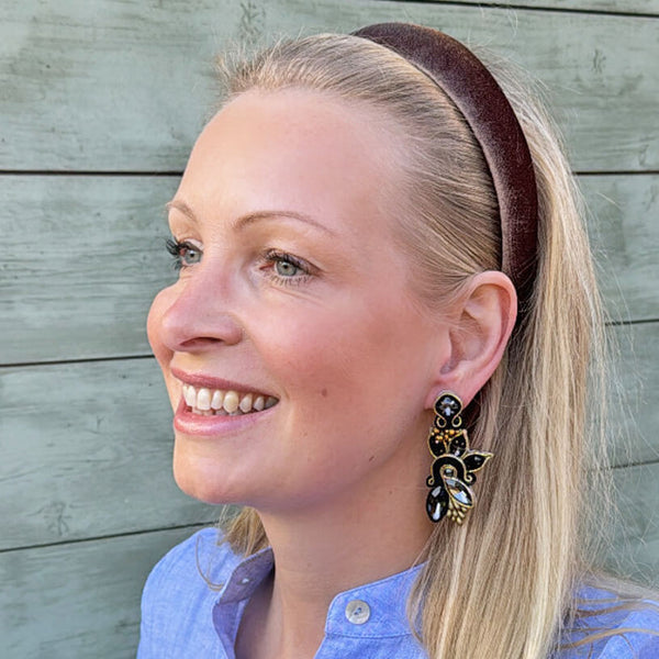 Extravagante Soutache-Ohrringe in Schwarz und Gold