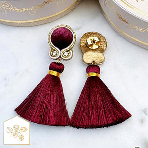 Samt-Soutache-Ohrstecker in Rot und Gold mit Quaste