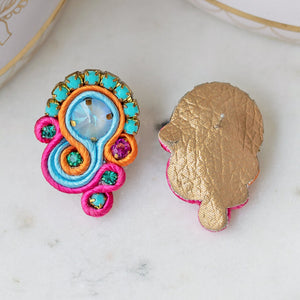 Kleine Soutache-Ohrringe in Pink, Orange und Hellblau