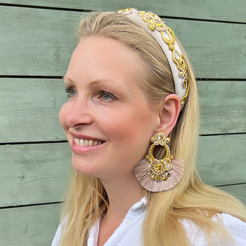 Ungewöhnliche Soutache-Ohrringe Gold und Champagner