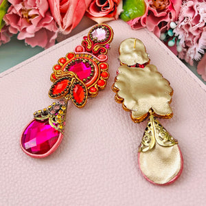Raffinierte Soutache-Ohrringe in Pink, Rot und Orange
