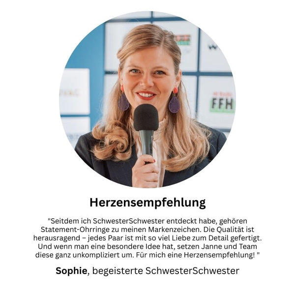 Ohrstecker in Pink mit zart geprägtem Tropfen in Dunkelblau von AmuseToi
