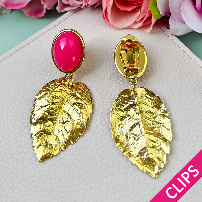 Ohrclips in Pink mit goldenen Blatt von AmuseToi