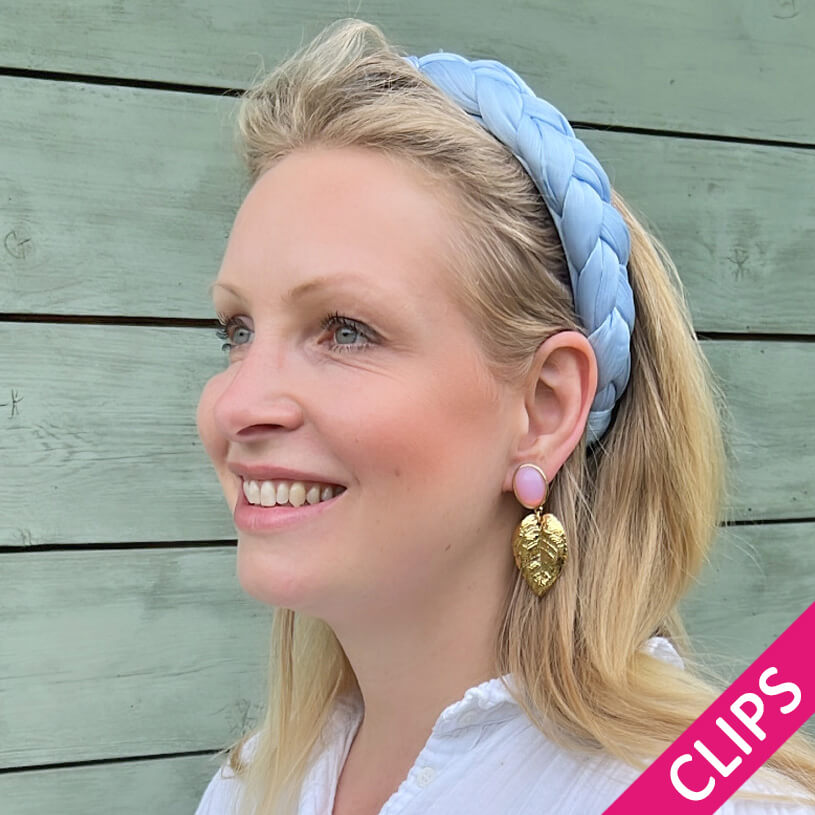Ohrclips in Rosa mit goldenem Blatt von AmuseToi