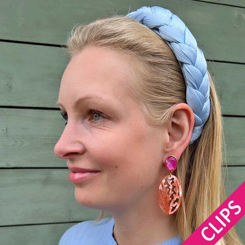 Pinke Ohrclips mit Ornament in Korallenoptik von AmuseToi