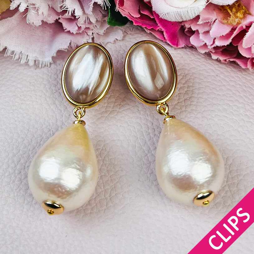Beige Ohrclips mit champagnerfarbenem Baumwolltropfen von AmuseToi