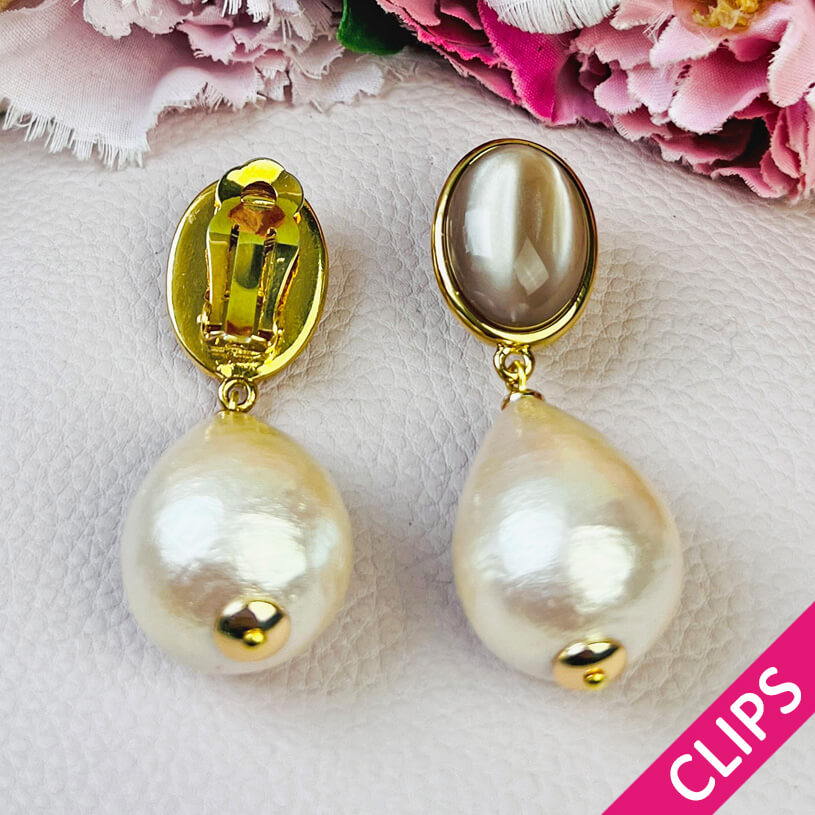 Beige Ohrclips mit champagnerfarbenem Baumwolltropfen von AmuseToi