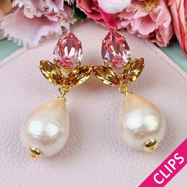 Funkelnde Ohrclips in Rosa und Beige mit federleichten Baumwolltropfen