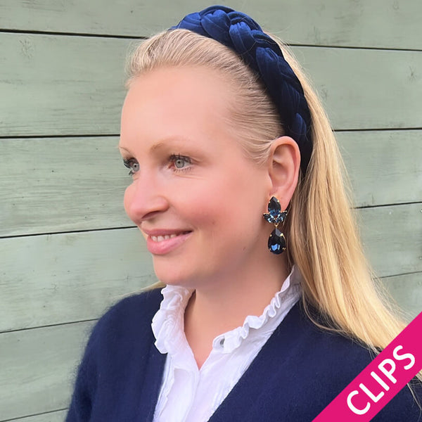 Tropfen-Ohrclips mit Glas-Kristallen in Dunkelblau