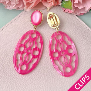 Pinke Trensen-Ohrclips mit Oval von AmuseToi