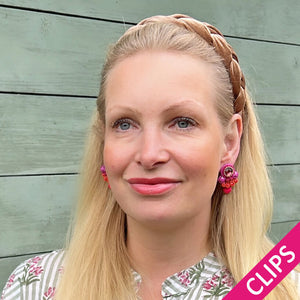 Farbenfrohe Statement-Ohrclips in Pink und Orange