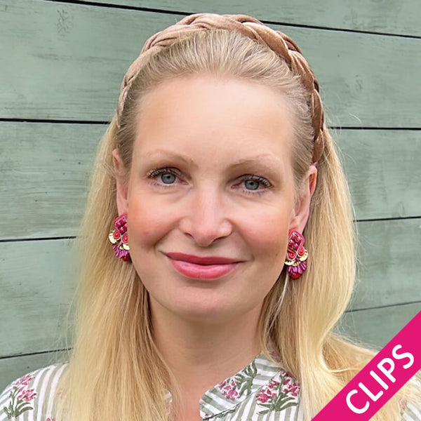 Schöne Soutache-Ohrclips in Pink und Gold mit Tropfen