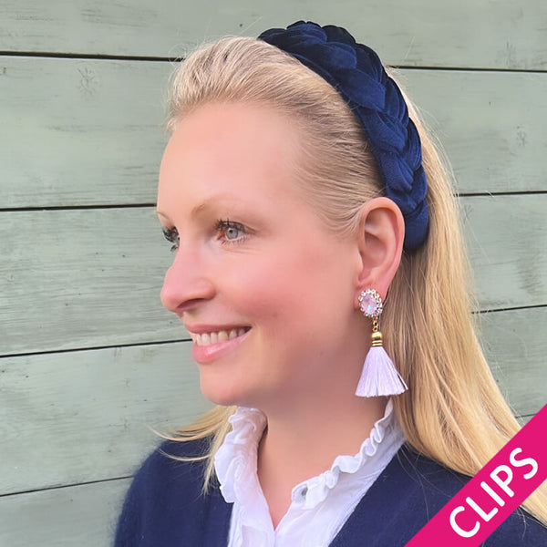 Edel funkelnde Ohrclips in Flieder mit Quaste