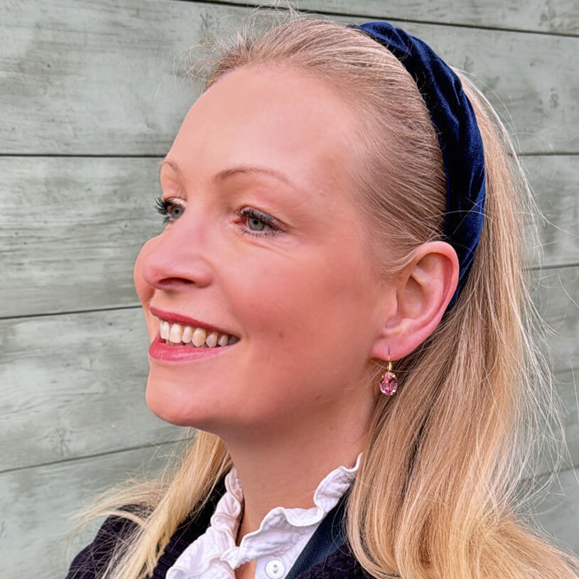 Kleine Ohrhänger mit ovalem Glas-Kristall in Rosa