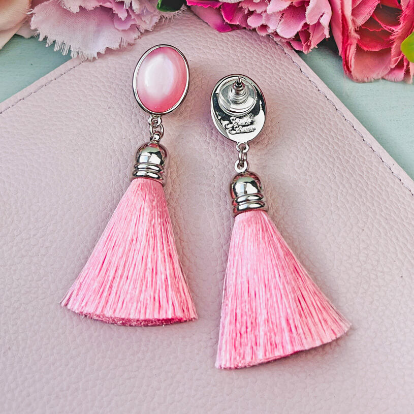 Silberne Ohrstecker in Rosa mit Quaste von AmuseToi