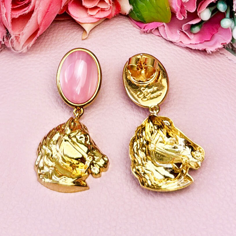 Pferde Ohrringe mit rosa Oval von AmuseToi