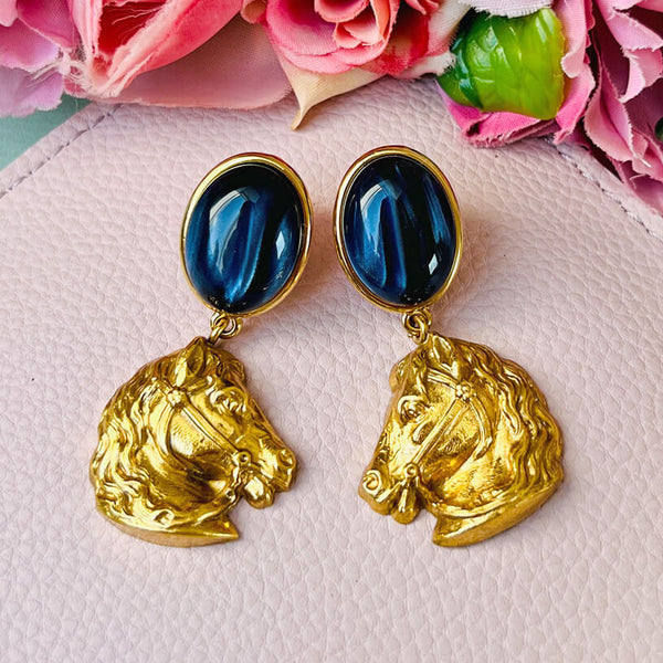 Pferde Ohrringe mit blauem Oval