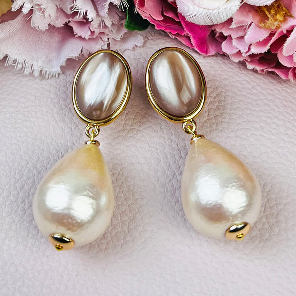 Beige Ohrstecker mit champagnerfarbenem Baumwolltropfen von AmuseToi