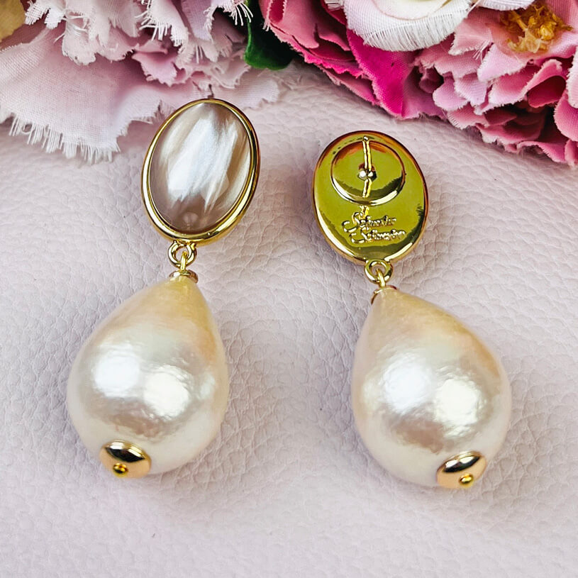 Beige Ohrstecker mit champagnerfarbenem Baumwolltropfen von AmuseToi