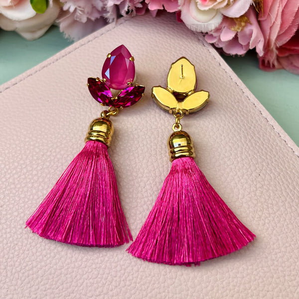 Glitzernde Ohrstecker in Pink mit edler Quaste von AmuseToi