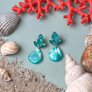 Ohrstecker mit Glas-Kristallen in Blau mit großem Tropfen