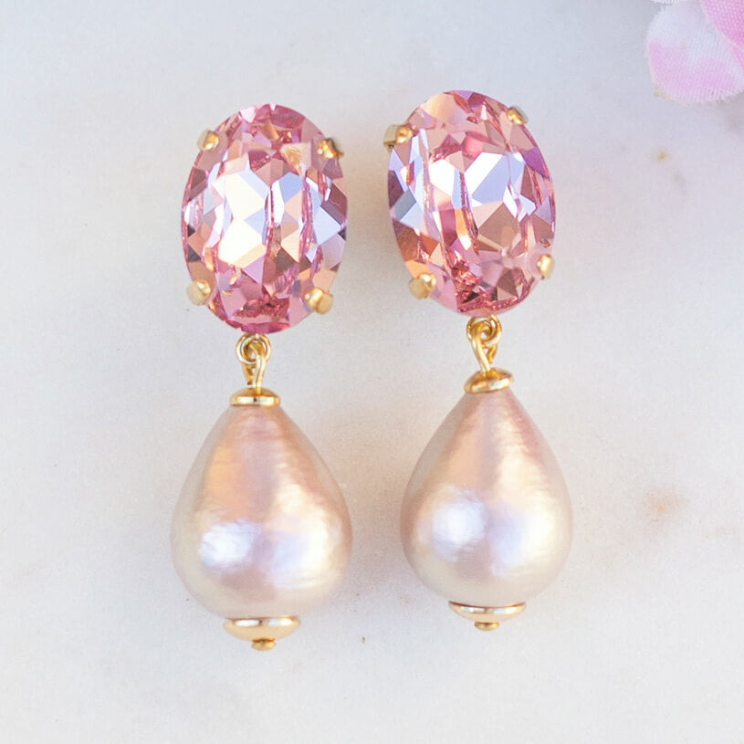 Kleine Ohrstecker mit Glas-Kristallen in Rosa und Baumwolltropfen