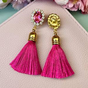 Edel funkelnde Ohrstecker in Pink mit Quaste