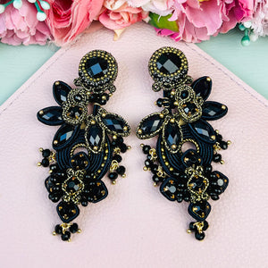 Große Soutache-Ohrringe in Schwarz und Gold