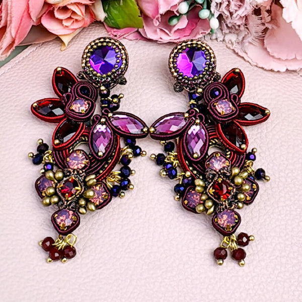 Große Soutache-Ohrringe in Weinrot, Violett, Dunkelblau und Gold