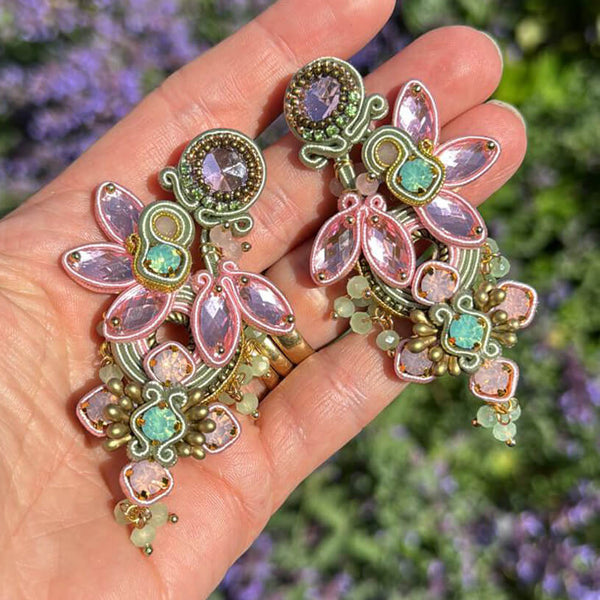 Große Soutache-Ohrringe in Zartrosa und Mintgrün