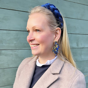 Große Soutache-Ohrringe in Dunkelblau und Gold