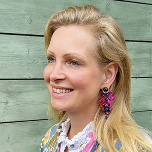 Große Soutache-Ohrringe in Pink und Dunkelbau