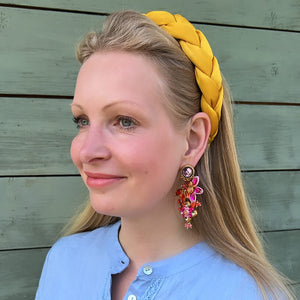 Große farbenfrohe Soutache-Ohrstecker in Orange und Pink