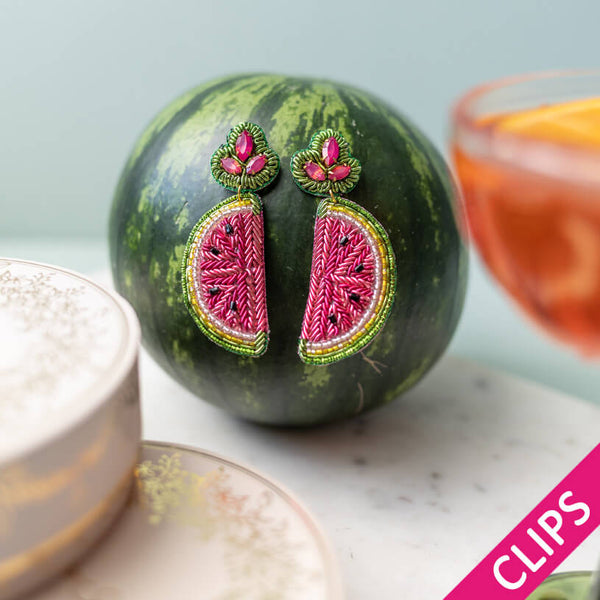 Auffällige Soutacheohrclips als Melone