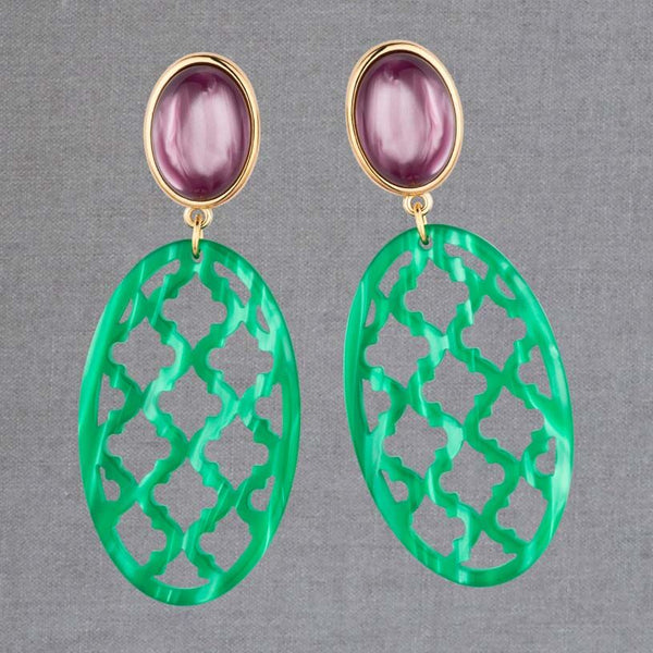 Vergoldete Ohrstecker in amethystfarbem mit wunderschönem schimmerndem dunkelgrünen Oval im Marrakesch-Stil