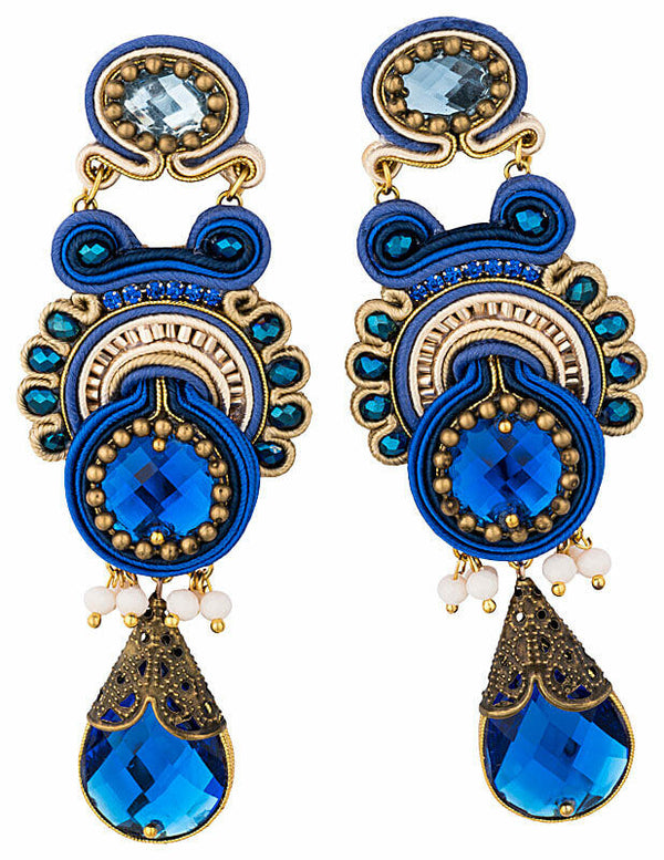 Schöne Soutache-Ohrringe in Dunkelblau