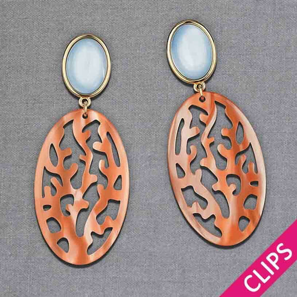 Ohrclips in Hellblau mit Ornament in Korallenoptik von AmuseToi